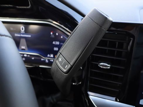 Used 2025 Chevrolet Silverado 1500 LT image 16