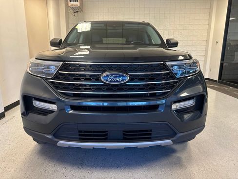 Used 2023 Ford Explorer XLT w/ Equipment Group 202A AWD/4WD image 33