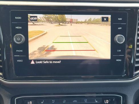 Used 2021 Volkswagen Atlas Cross Sport SEL Premium R-Line w/ Cross Sport MDO Package AWD/4WD image 18