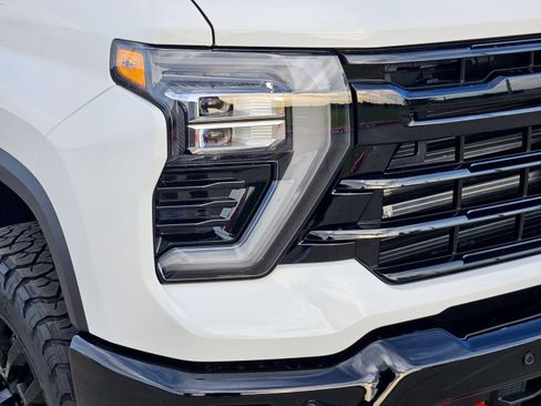 New 2026 Chevrolet Silverado 2500 LT w/ Trail Boss Package AWD/4WD image 10
