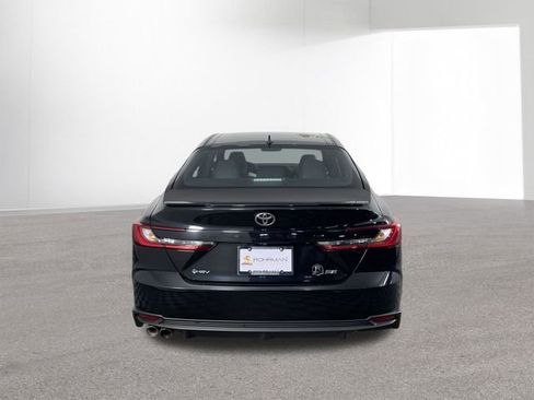 Used 2025 Toyota Camry SE FWD image 15