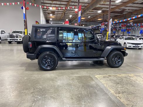 Certified 2022 Jeep Wrangler Unlimited Sport image 6