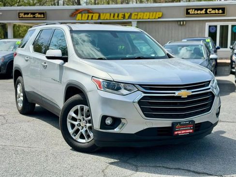 Used 2019 Chevrolet Traverse LT AWD/4WD image 1
