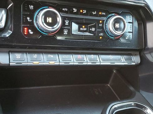 Used 2024 GMC Sierra 3500 AT4 w/ AT4 Premium Plus Package image 24