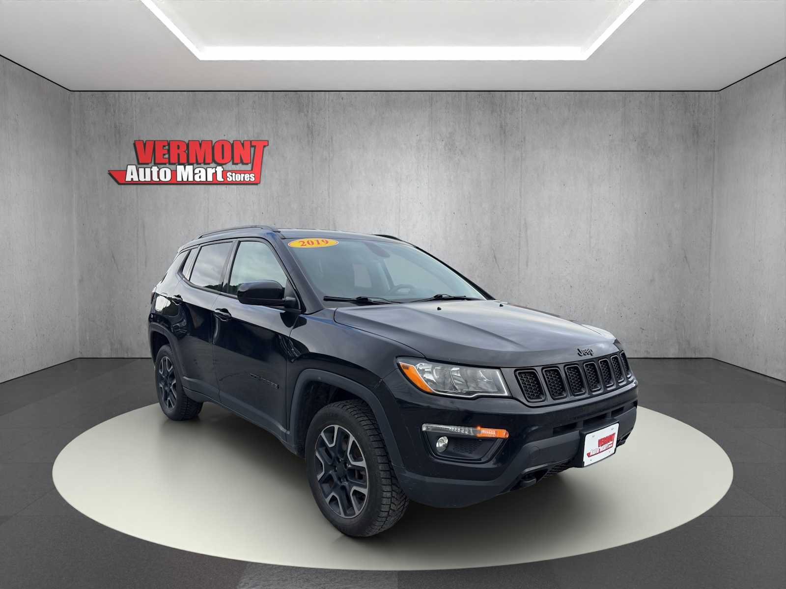 Used 2019 Jeep Compass Sport AWD/4WD image 1