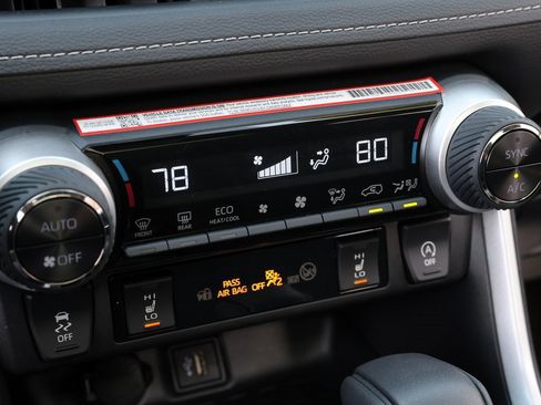 Certified 2025 Toyota RAV4 XLE image 22