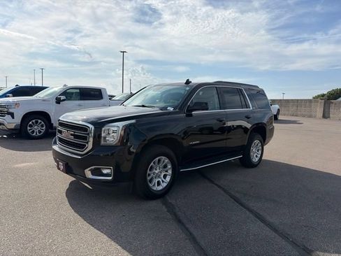 Used 2020 GMC Yukon SLT AWD/4WD image 3