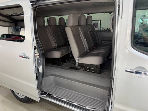 Used 2017 Nissan NV 3500 SV w/ SV Technology Package RWD image 13
