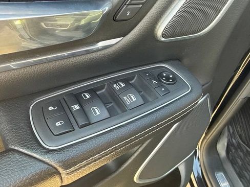 Used 2022 RAM 1500 Laramie AWD/4WD image 21