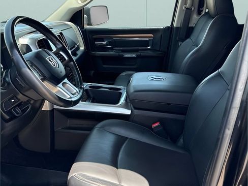 Used 2017 RAM 1500 Laramie w/ Convenience Group AWD/4WD image 13