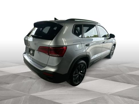 Used 2024 Volkswagen Taos S FWD image 8