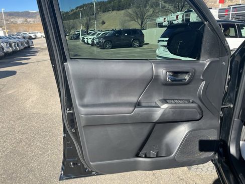 Certified 2023 Toyota Tacoma TRD Off-Road image 13