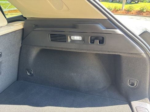 Used 2022 Buick Envision Essence w/ Safety Package image 14