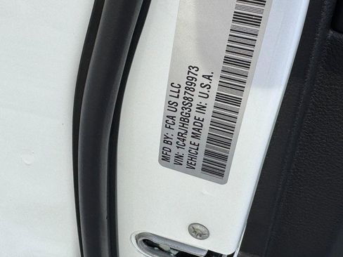 New 2025 Jeep Grand Cherokee Limited image 24