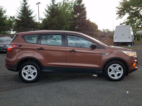 Used 2017 Ford Escape S FWD image 7
