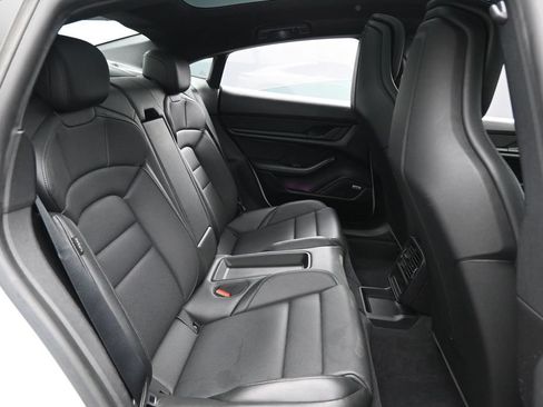 Used 2021 Porsche Taycan RWD image 28