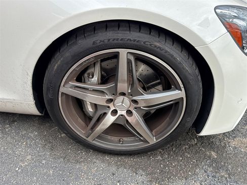 Used 2018 Mercedes-Benz AMG GT Roadster image 24