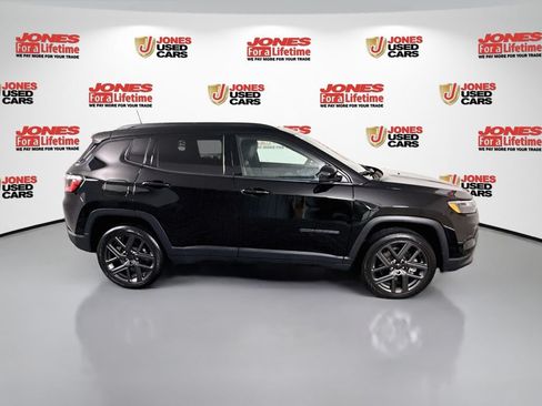 Used 2025 Jeep Compass Limited w/ Sun & Sound Group AWD/4WD image 19