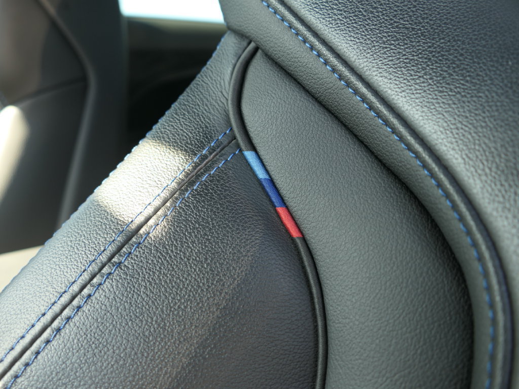 Used 2025 BMW M2 w/ Lighting Package RWD image 11