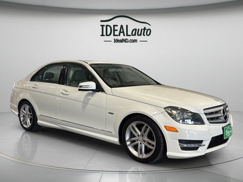 Used 2012 Mercedes-Benz C 250 Sedan image 16