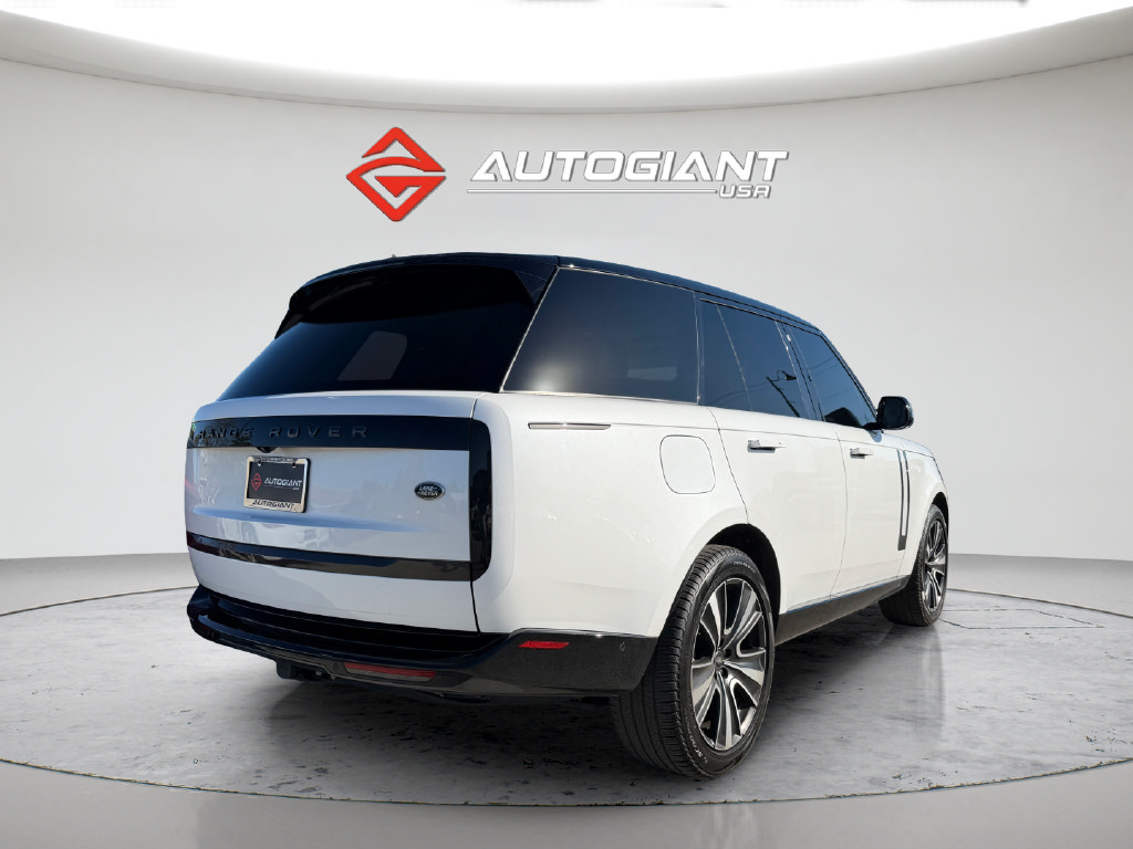 Used 2023 Land Rover Range Rover SE AWD/4WD image 7