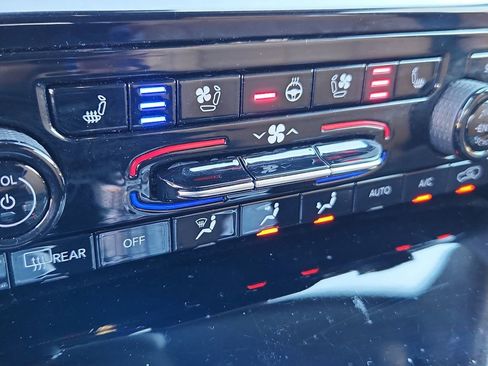 Certified 2024 Jeep Grand Cherokee Summit AWD/4WD image 21