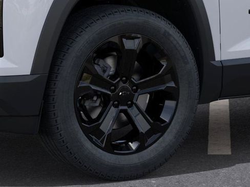 New 2026 Chevrolet Equinox LT w/ Convenience Package II FWD image 9