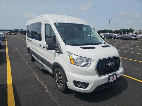 Used 2022 Ford Transit 350 XLT RWD image 2