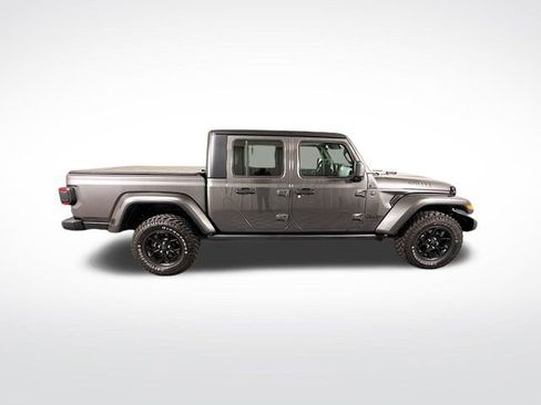 Used 2024 Jeep Gladiator Sport image 8