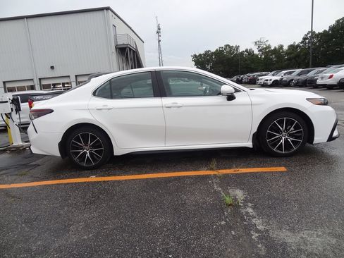 Used 2024 Toyota Camry SE w/ Blackout Package (TMS) FWD image 7