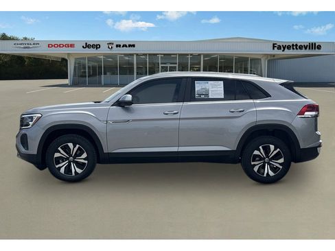Used 2024 Volkswagen Atlas Cross Sport SE AWD/4WD image 6