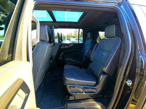 New 2026 GMC Yukon XL Elevation w/ Elevation Premium Package image 13