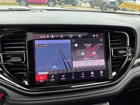 Used 2024 Dodge Durango SRT image 27