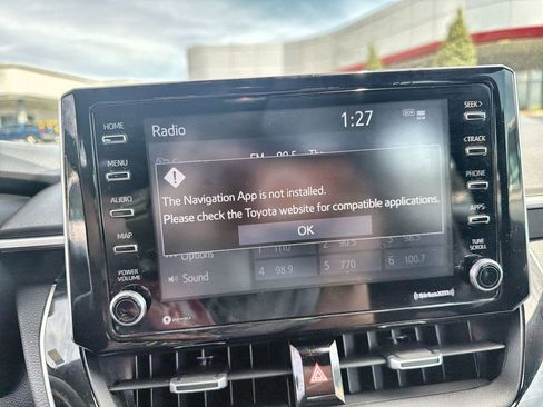 Used 2021 Toyota Corolla SE image 23