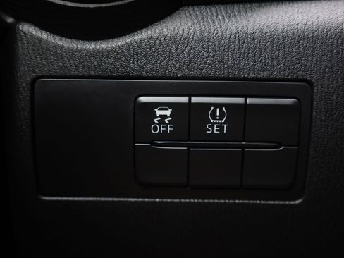 Used 2018 Toyota Yaris iA FWD image 32