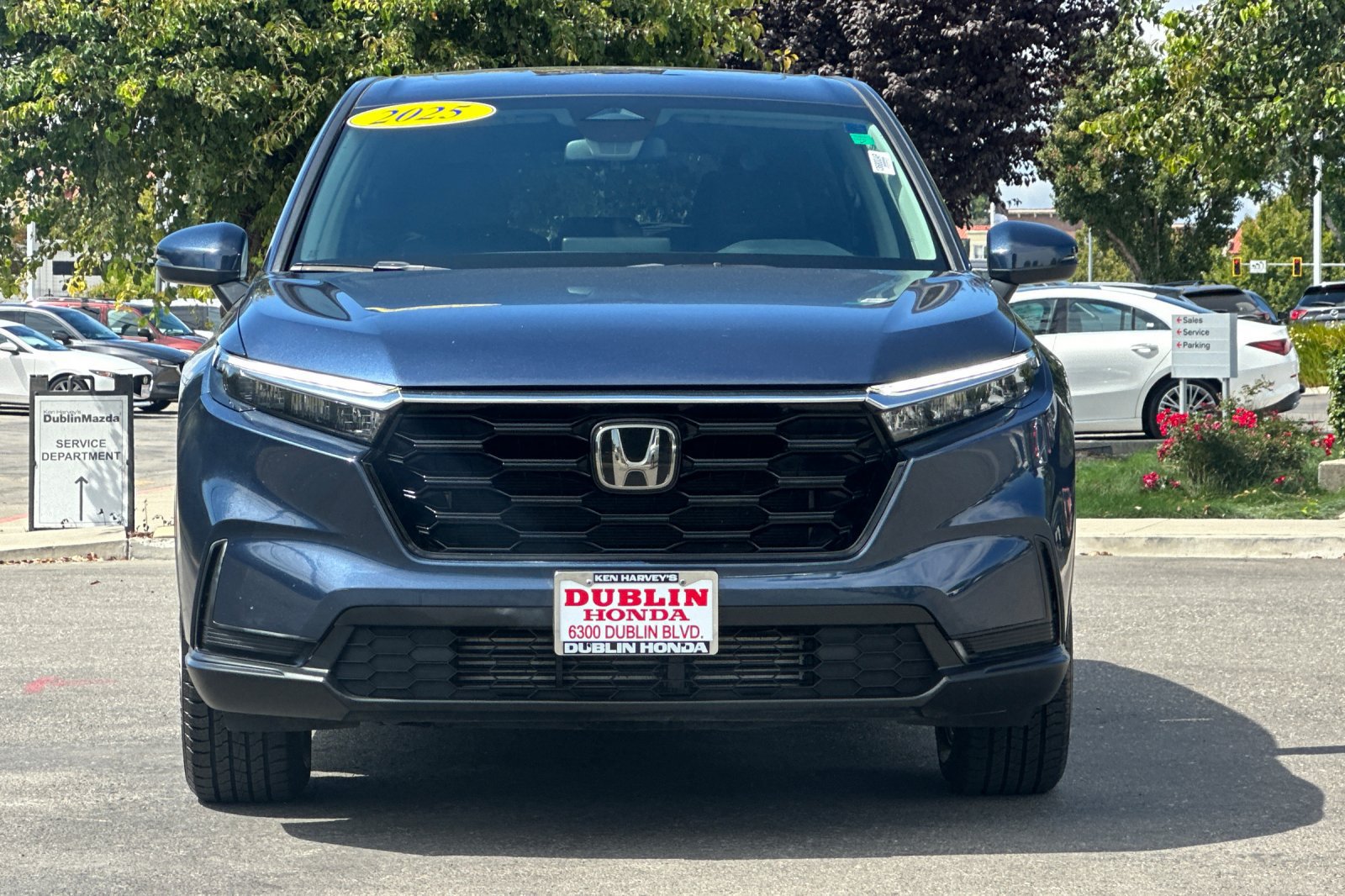 Used 2025 Honda CR-V EX image 9