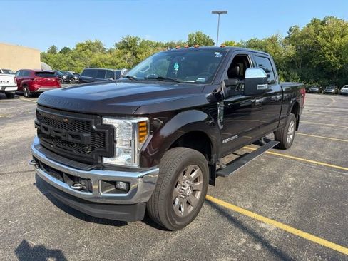 Used 2019 Ford F250 Lariat w/ Lariat Ultimate Package AWD/4WD image 3