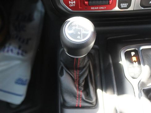 Used 2020 Jeep Gladiator Rubicon AWD/4WD image 54