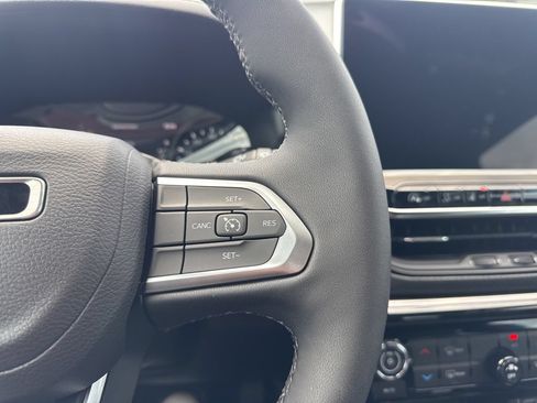 New 2026 Jeep Compass Latitude AWD/4WD image 15