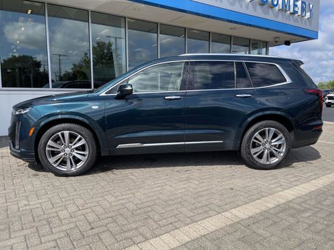 Used 2024 Cadillac XT6 Premium Luxury w/ LPO, Floor Liner Package AWD/4WD image 2