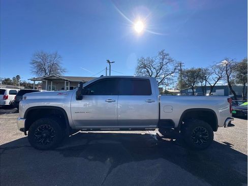 Used 2020 Chevrolet Silverado 2500 LT w/ All Star Edition image 4