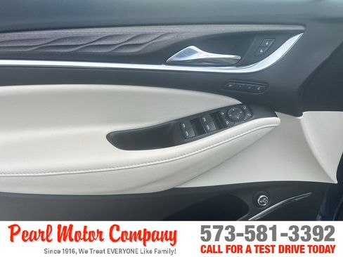 Certified 2023 Buick Enclave Avenir w/ Avenir Technology Package AWD/4WD image 9