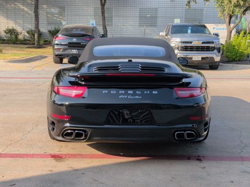 Used 2015 Porsche 911 4 Cabriolet AWD/4WD image 9