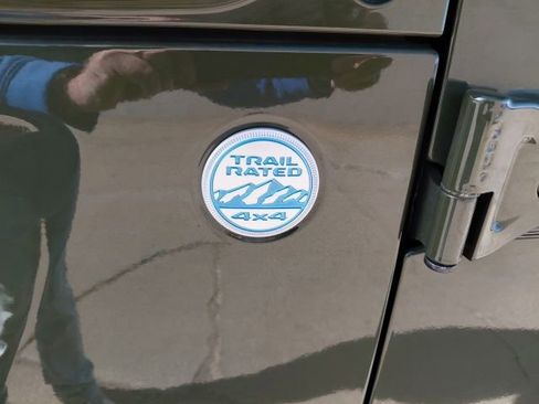 Used 2023 Jeep Wrangler Unlimited Sahara w/ Cold Weather Group image 37