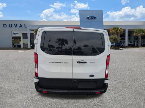 Used 2023 Ford Transit 350 XLT image 5