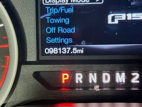 Used 2017 Ford F150 XLT w/ Equipment Group 301A Mid AWD/4WD image 10