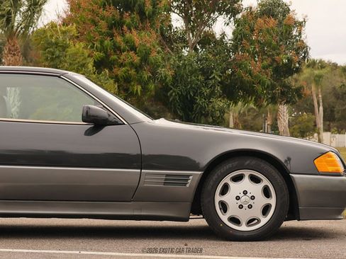 Used 1990 Mercedes-Benz 300 SL image 11