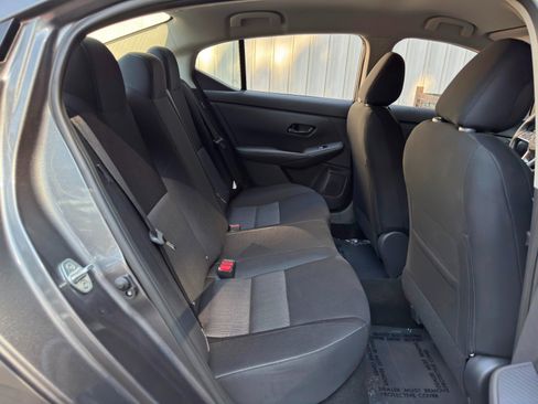 Used 2025 Nissan Sentra SV FWD image 33