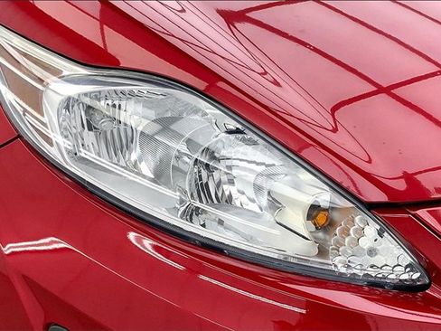 Used 2012 Ford Fiesta SE image 24