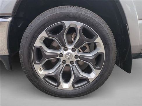 Used 2019 RAM 1500 Limited image 25